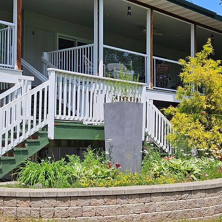 Chequamegon Lake Superior Lodge Бейфийлд Екстериор снимка