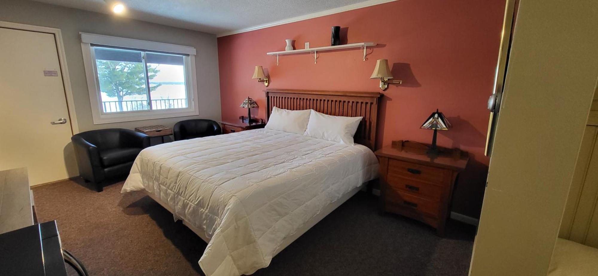 Chequamegon Lake Superior Lodge Бейфийлд Екстериор снимка