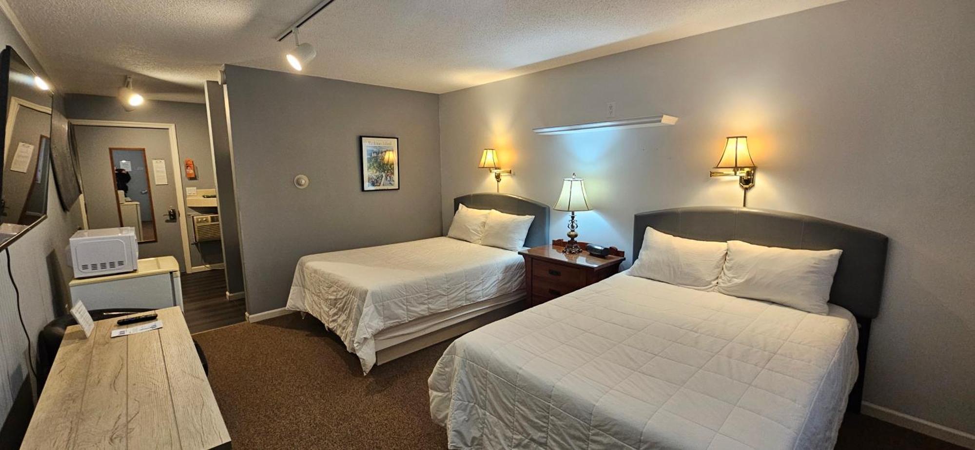 Chequamegon Lake Superior Lodge Бейфийлд Екстериор снимка
