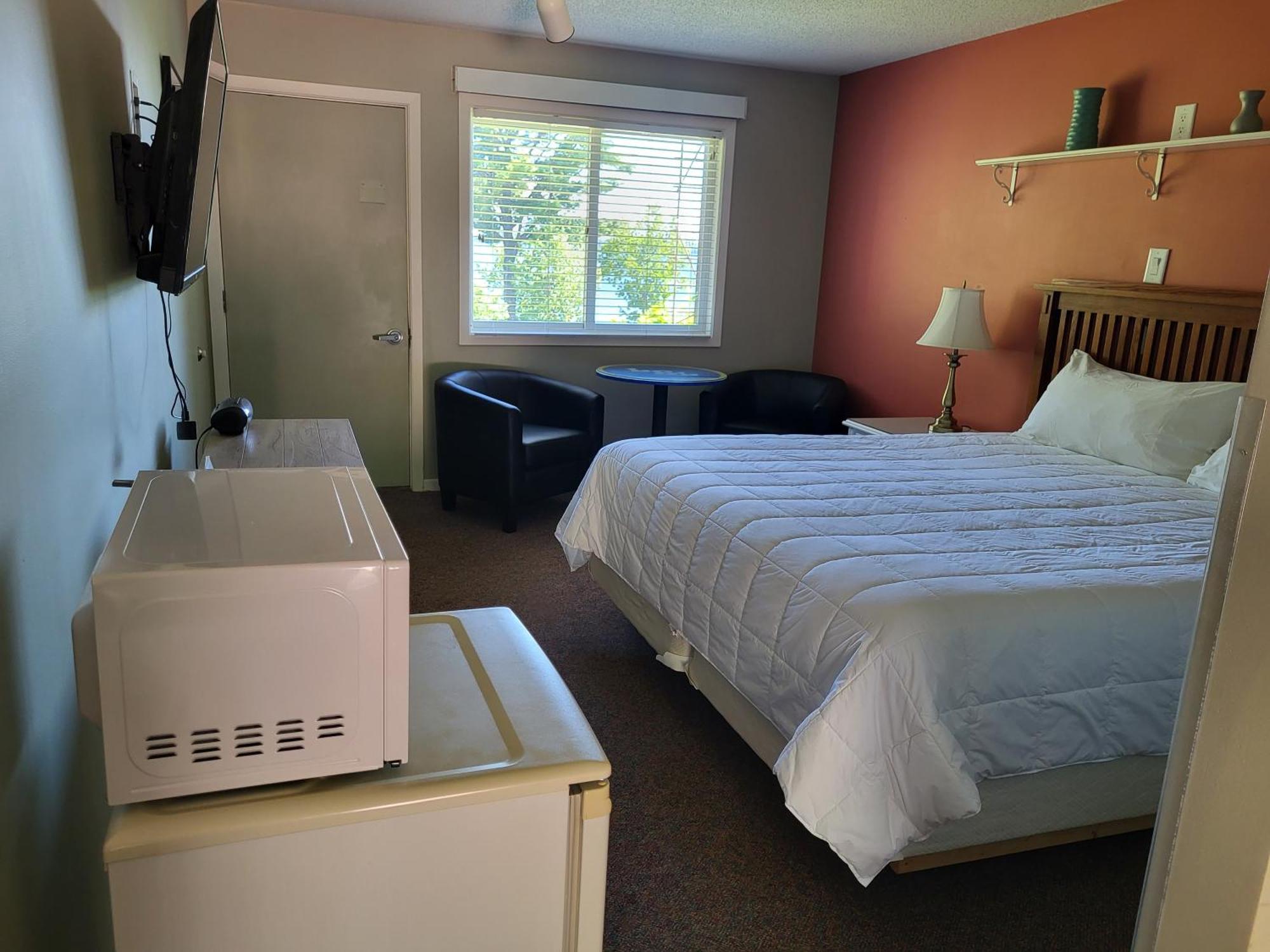Chequamegon Lake Superior Lodge Бейфийлд Екстериор снимка