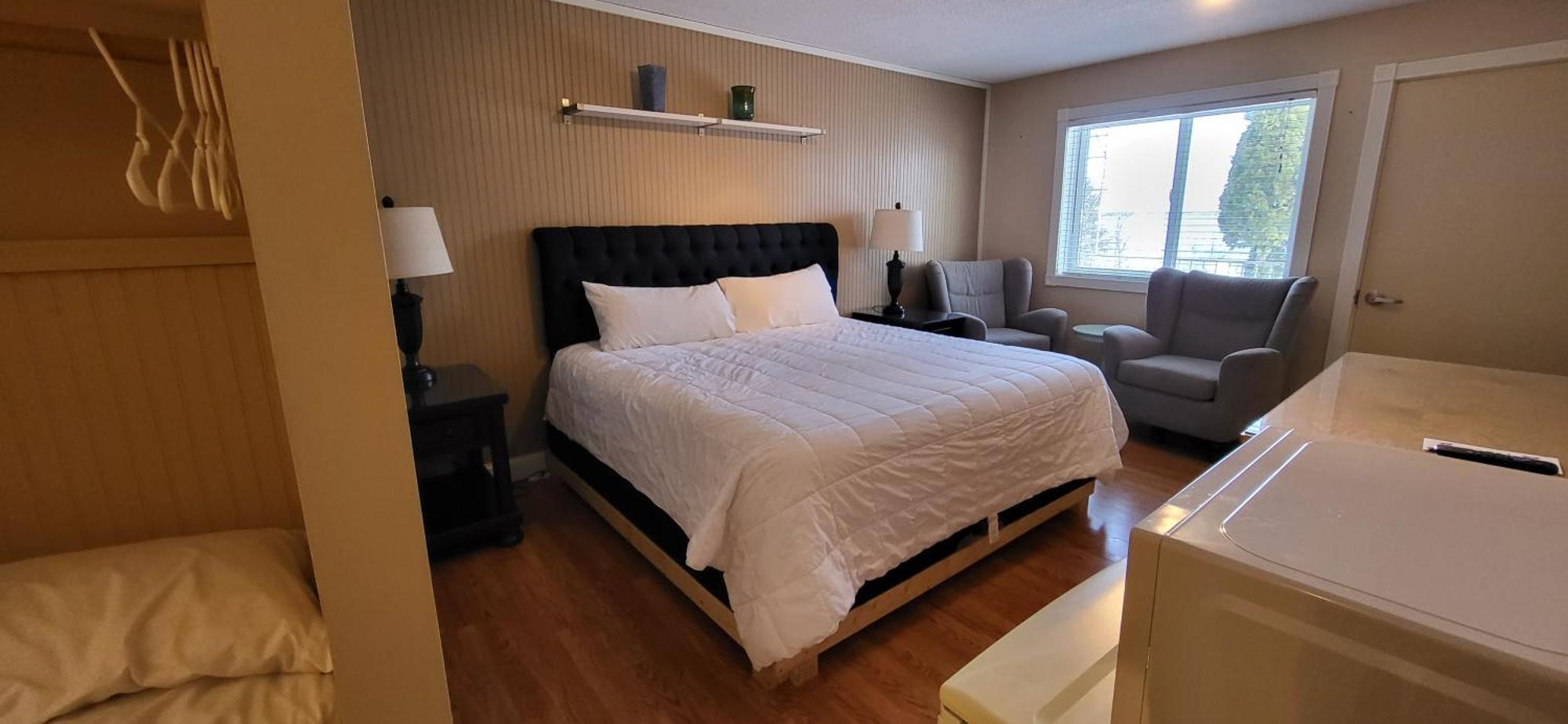 Chequamegon Lake Superior Lodge Бейфийлд Екстериор снимка